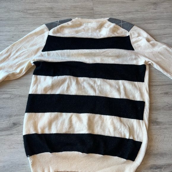 Women’s Burberry sweater argyle black and white striped sweater size medium - Picture 7 of 7